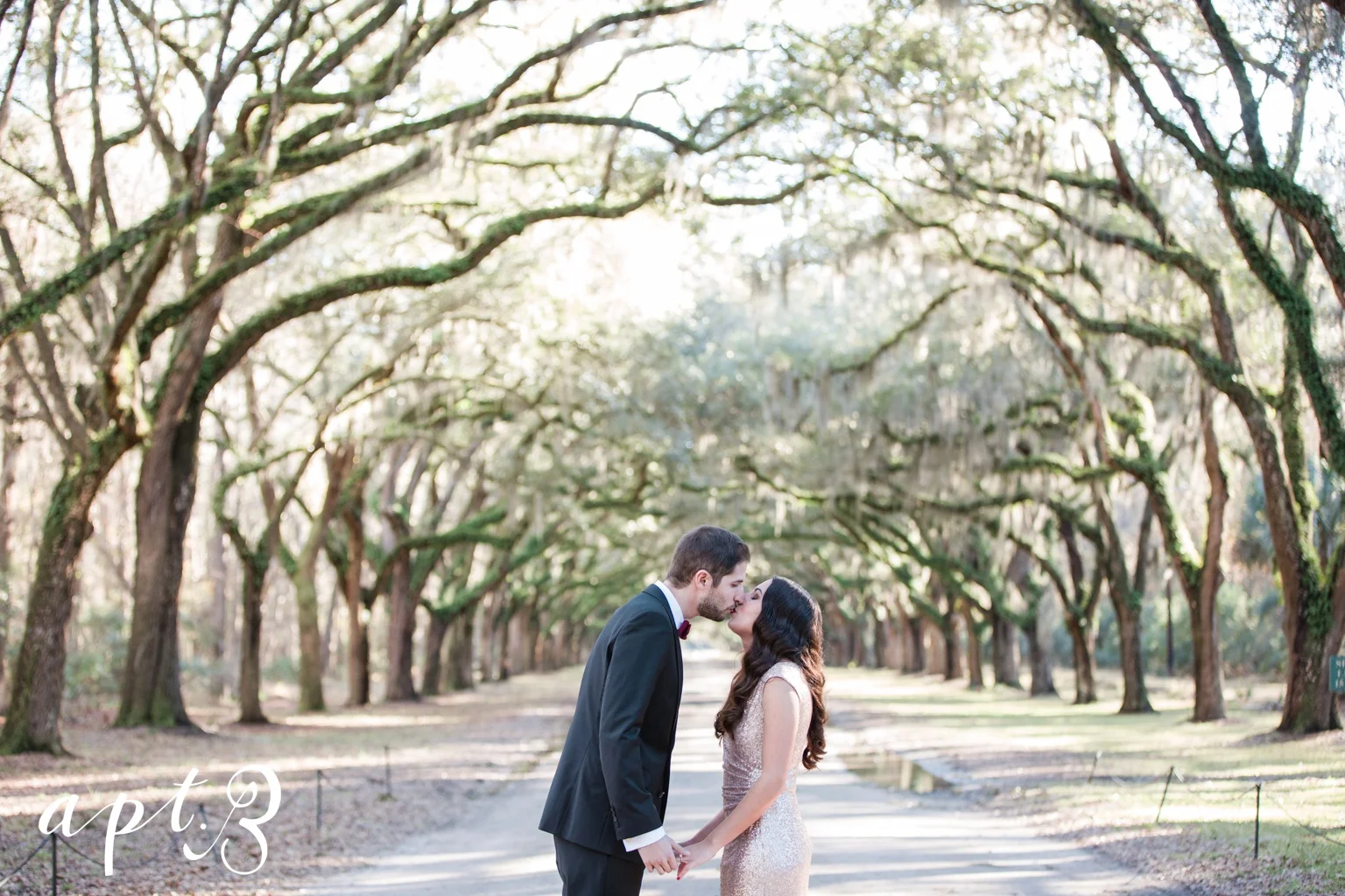 AptBPhotography_KirstieCarlosTOBLOG-7.jpg