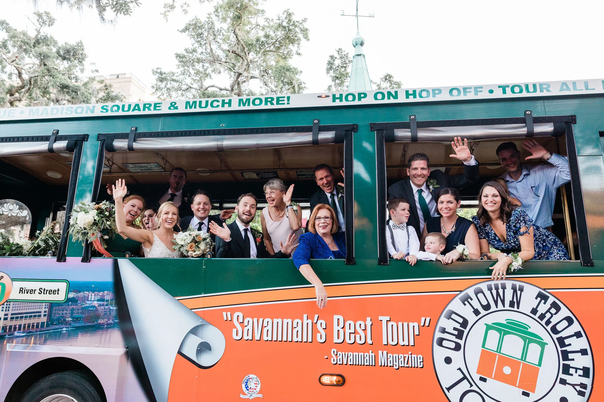 Cara + Matt’s Telfair Square Wedding – Apt. B Photography | Savannah Wedding Photographer