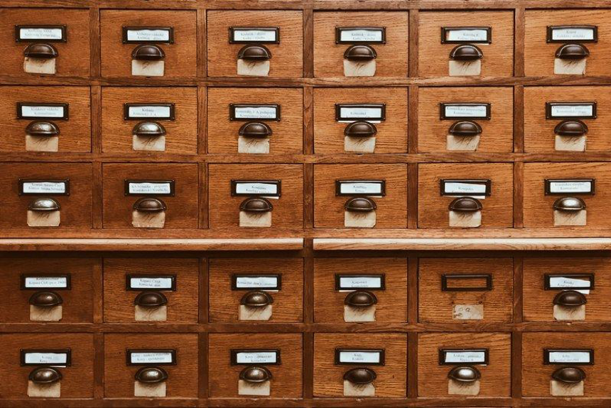 Bedenk content categorieën en maak een content database aan en je vult je content kalender in een mum van tijd in.