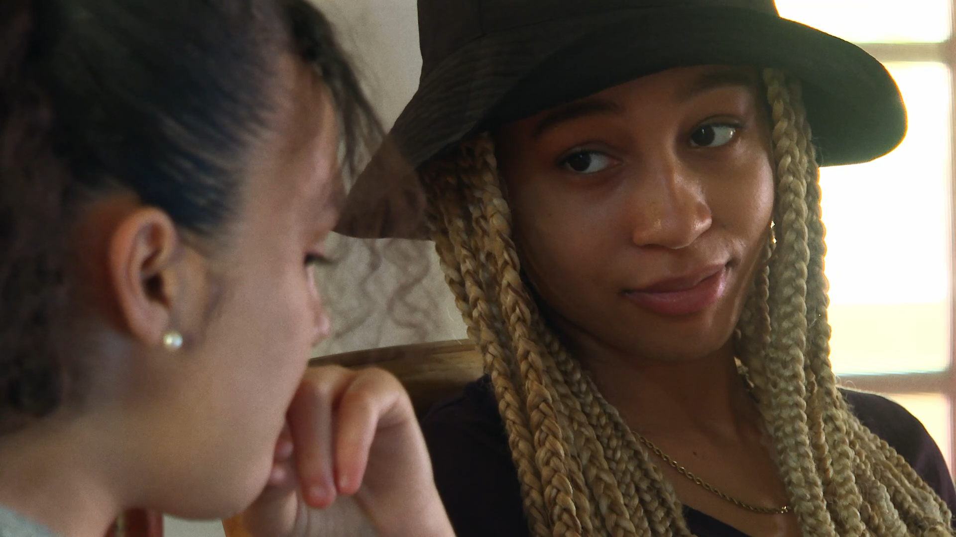 Il s'est passé quelque chose ici