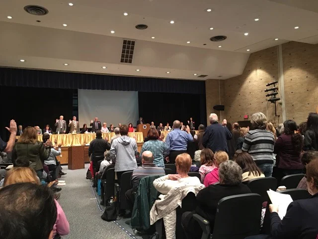 Townhall in Shrewsbury ended with a standing vote, with opponents of the pipeline being heard loud and clear. 