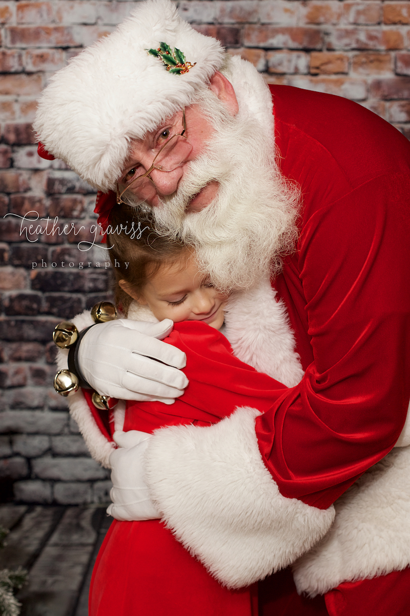 santa-hugs.jpg