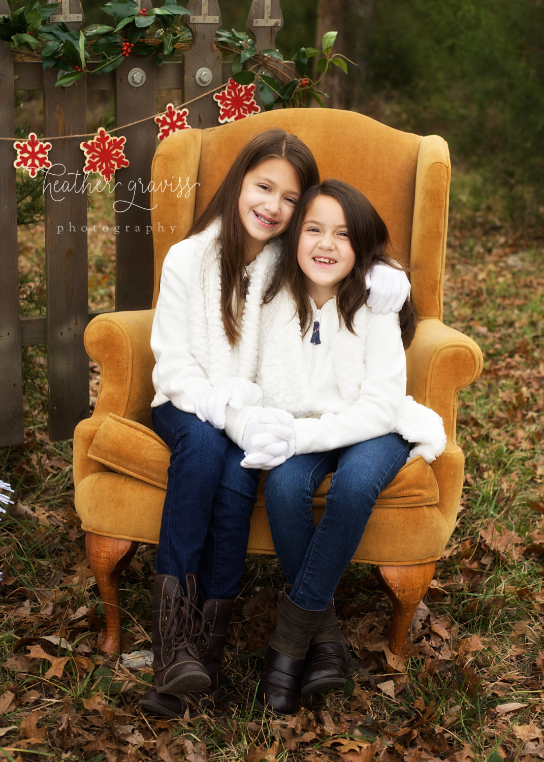 laughing-christmas-sisters.jpg