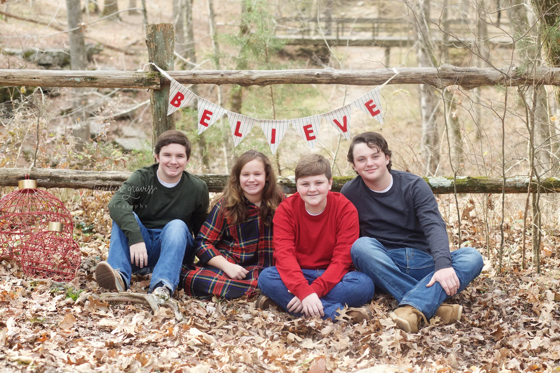 brothers-and-sisters-at-christmas.jpg