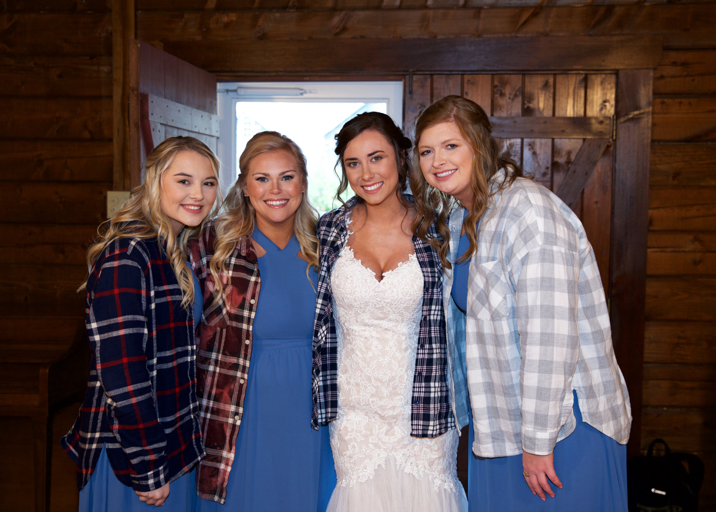 20bridesmaids-in-flannel.jpg