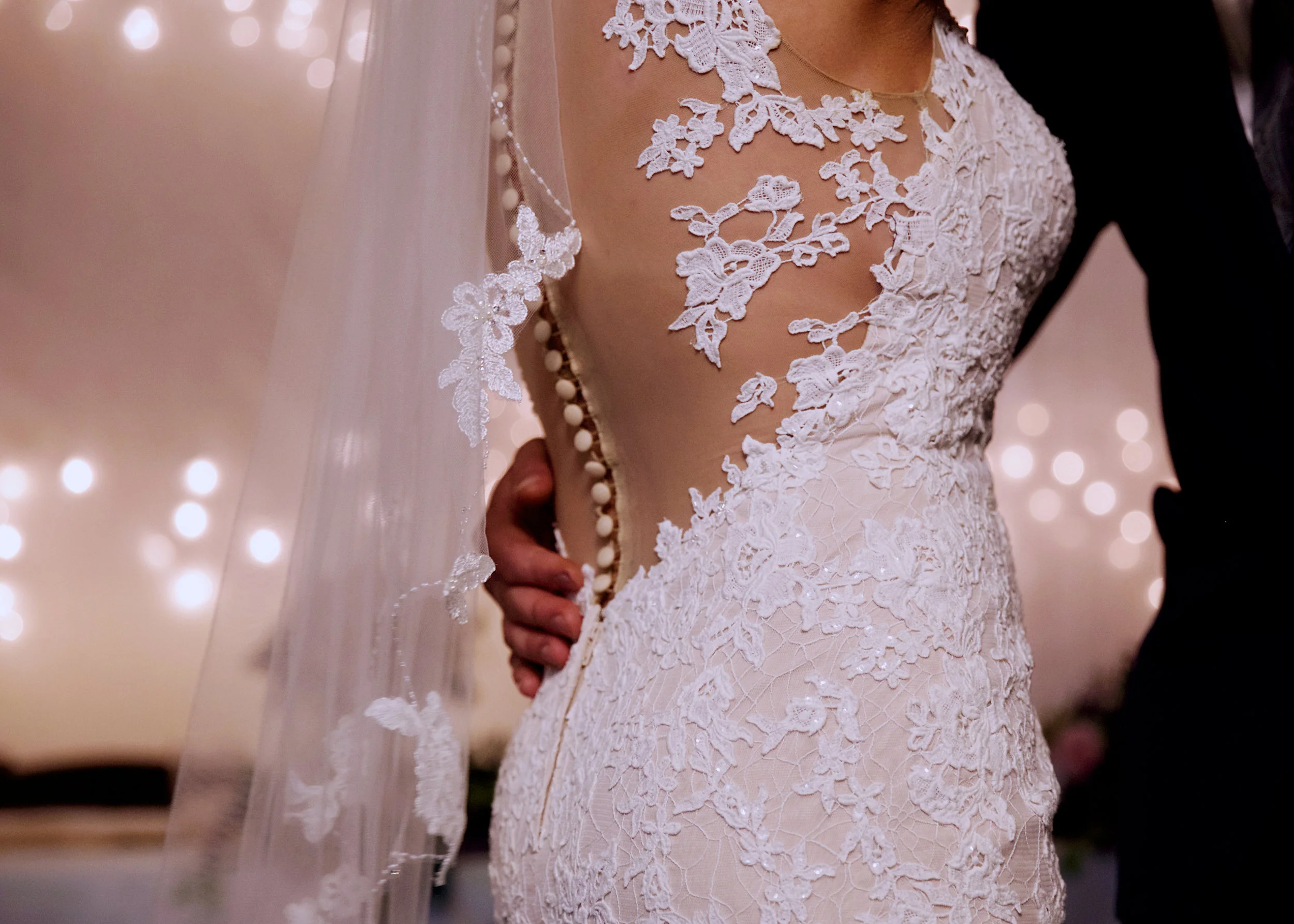 47hand-on-her-waist.jpg