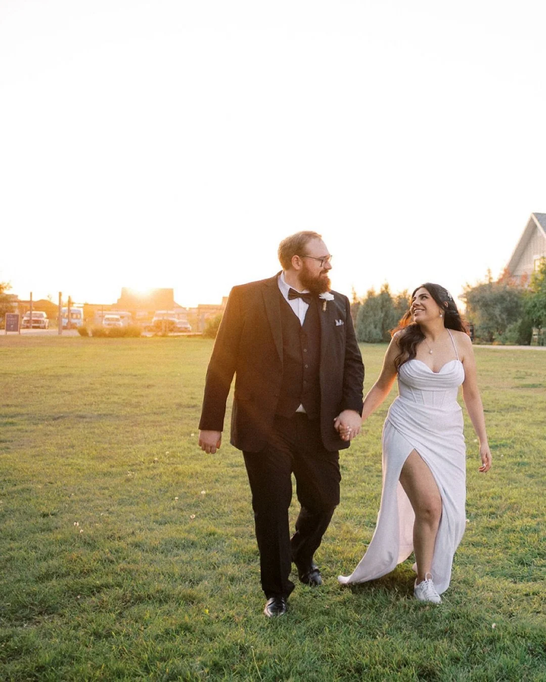 Congratulations Torin and Mary for tying the knot last saturday! What a gorgeous day to get married! 

Hair: @hairby.bfriee 
Makeup: @beautybyrokaya 

#nikonzf #nikonz5ii #nikoncanada #saskatoonweddingphotographers #saskatoonweddingphotographer#saska
