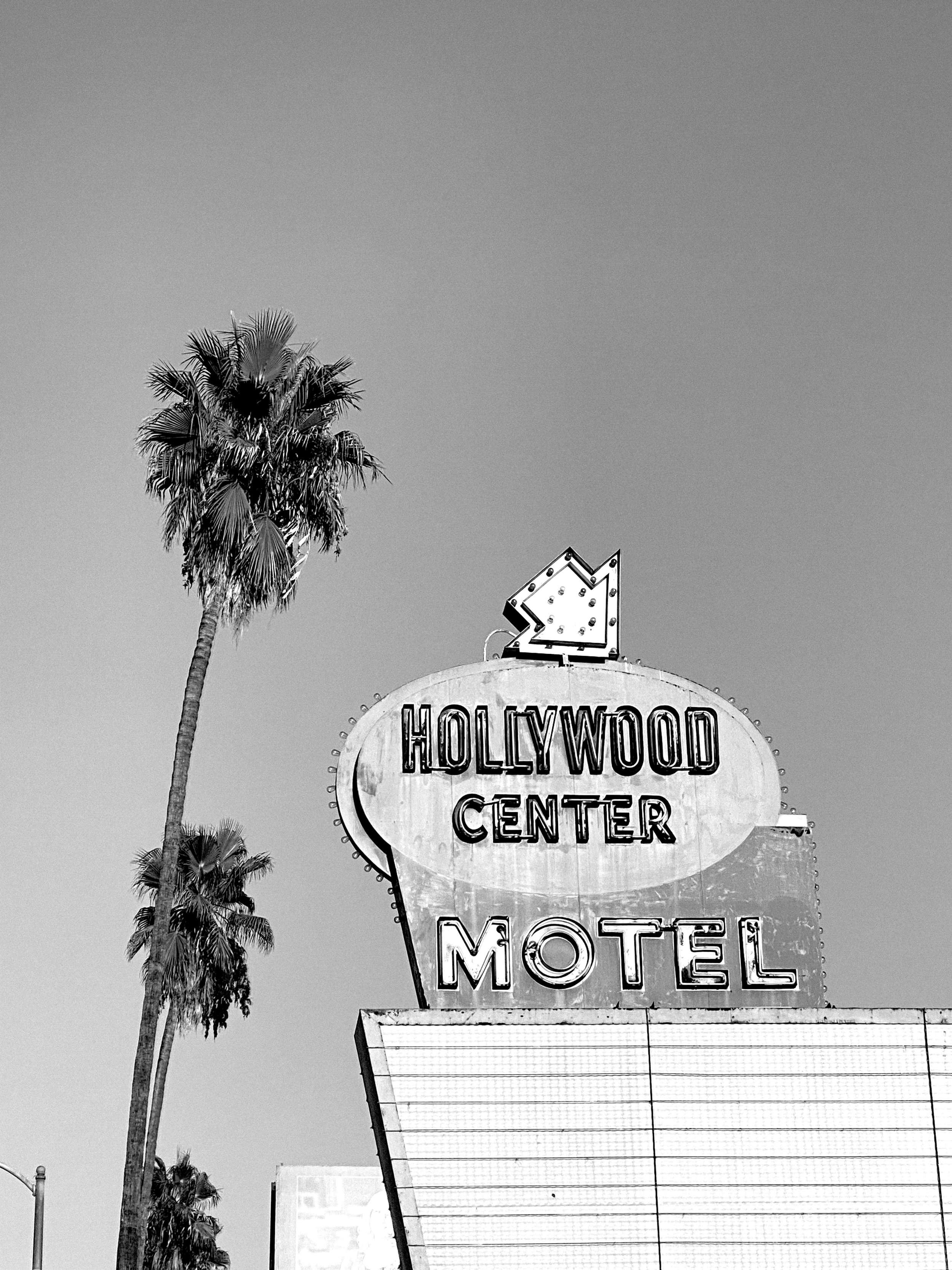 HOLLYWOOD CENTER MOTEL (Copy)