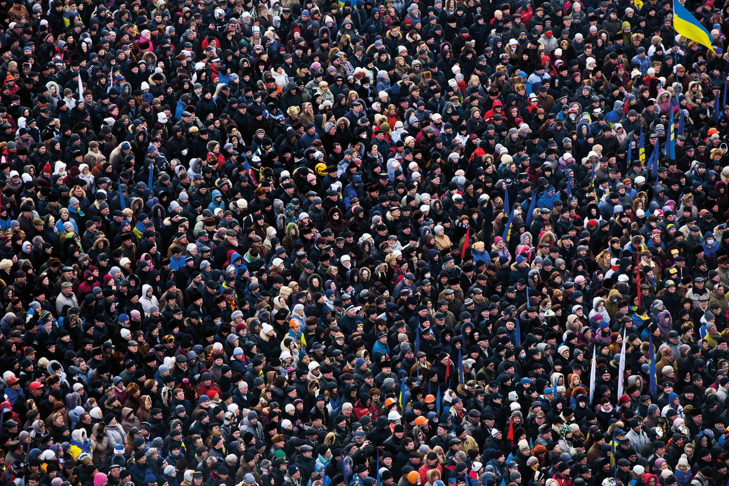  People supporting the revolution gather for weekly veche rally in the middle of protesters' camp on Kyiv's main square Maidan.That very day after the veshe clashes erupted on the people's way from Maidan towards parliament building when people stor