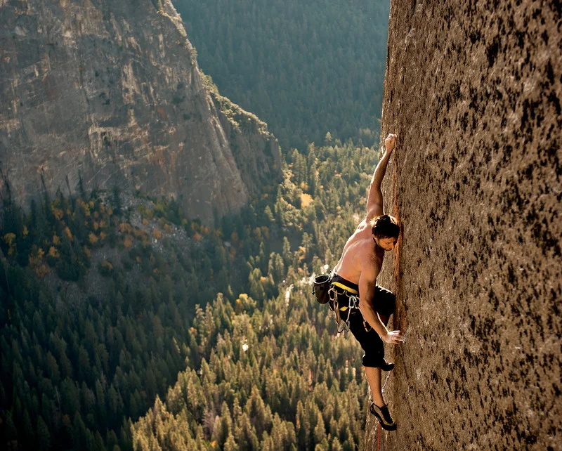 tommy-caldwell-capitain_Jimmy-Chin.jpg