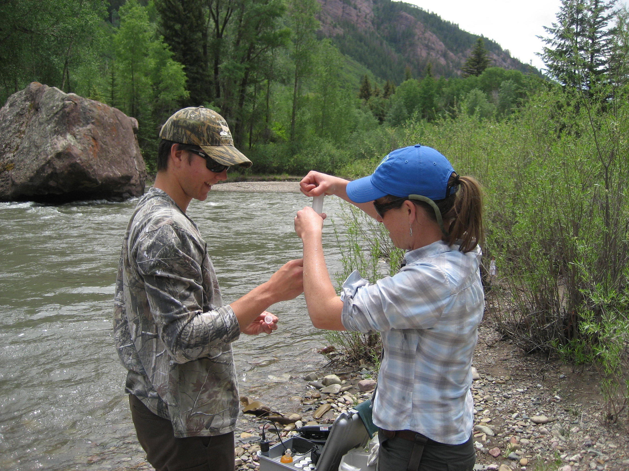Kristjan-Danis-and-Elizabeth-Munn-sampling-Crystal-River-below-Redstone-04-CR.jpg