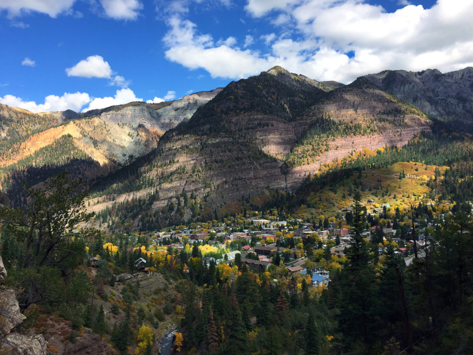 Ouray_Colorado_from_Perimeter_Trail_via-Wikimedia-Commons-960x720.jpg