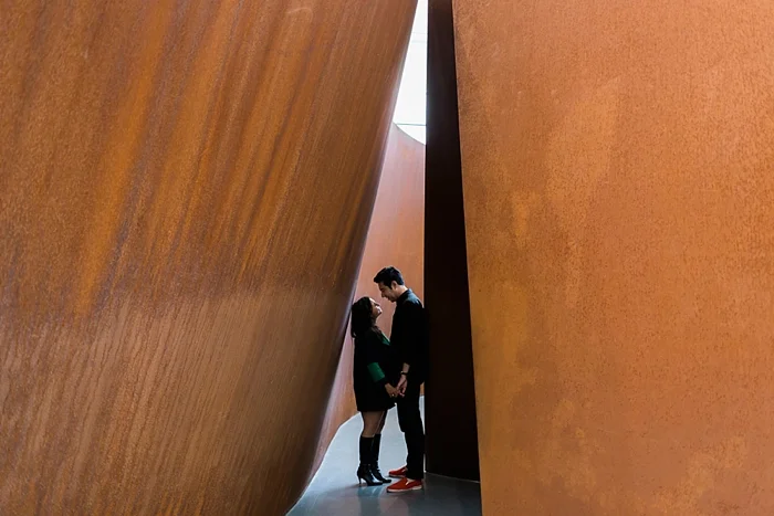 san-francisco-museum-of-modern-art-engagement-photography-lilouette-03.jpg