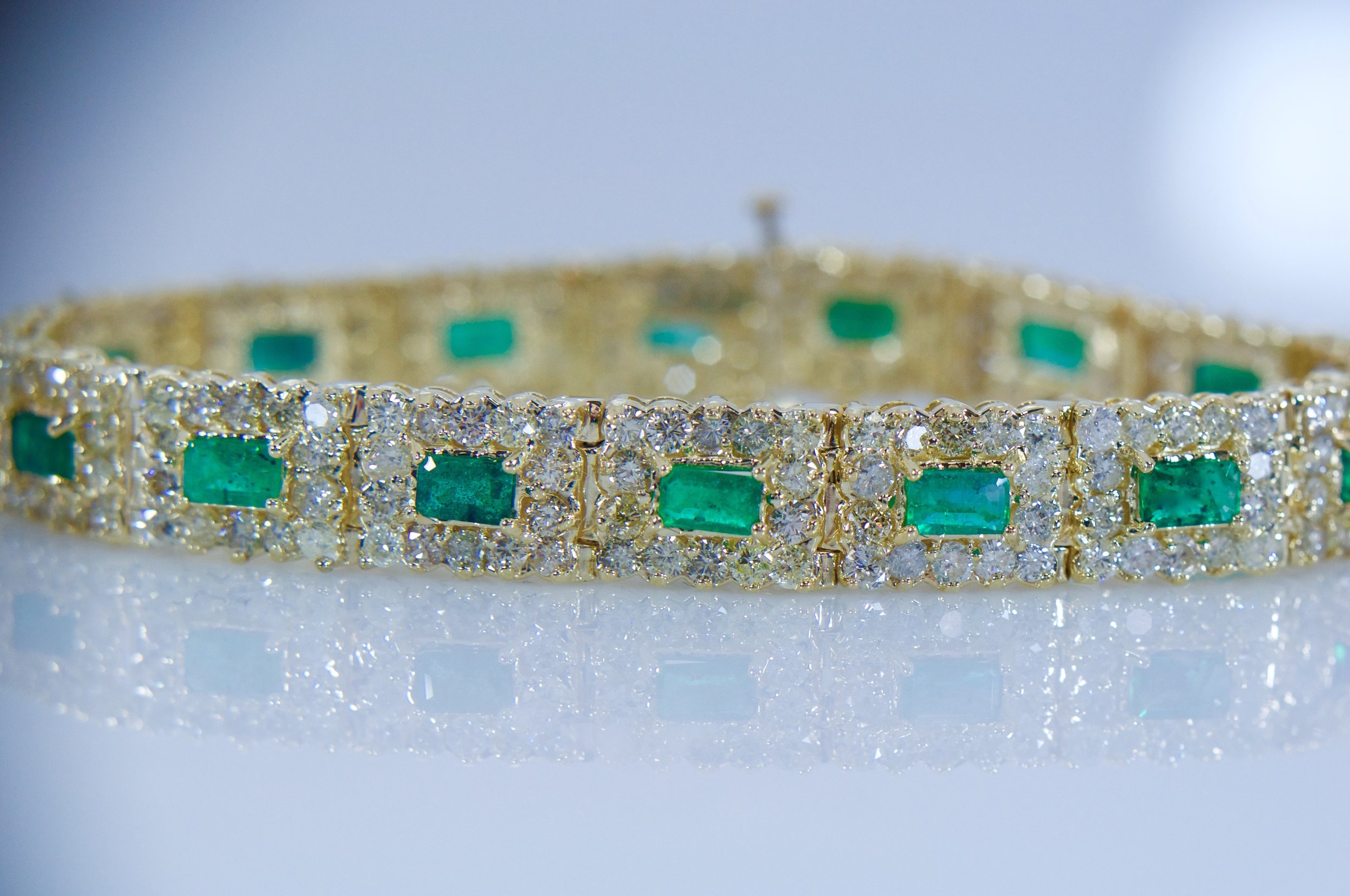 Emerald and Diamond tennis bracelet 
