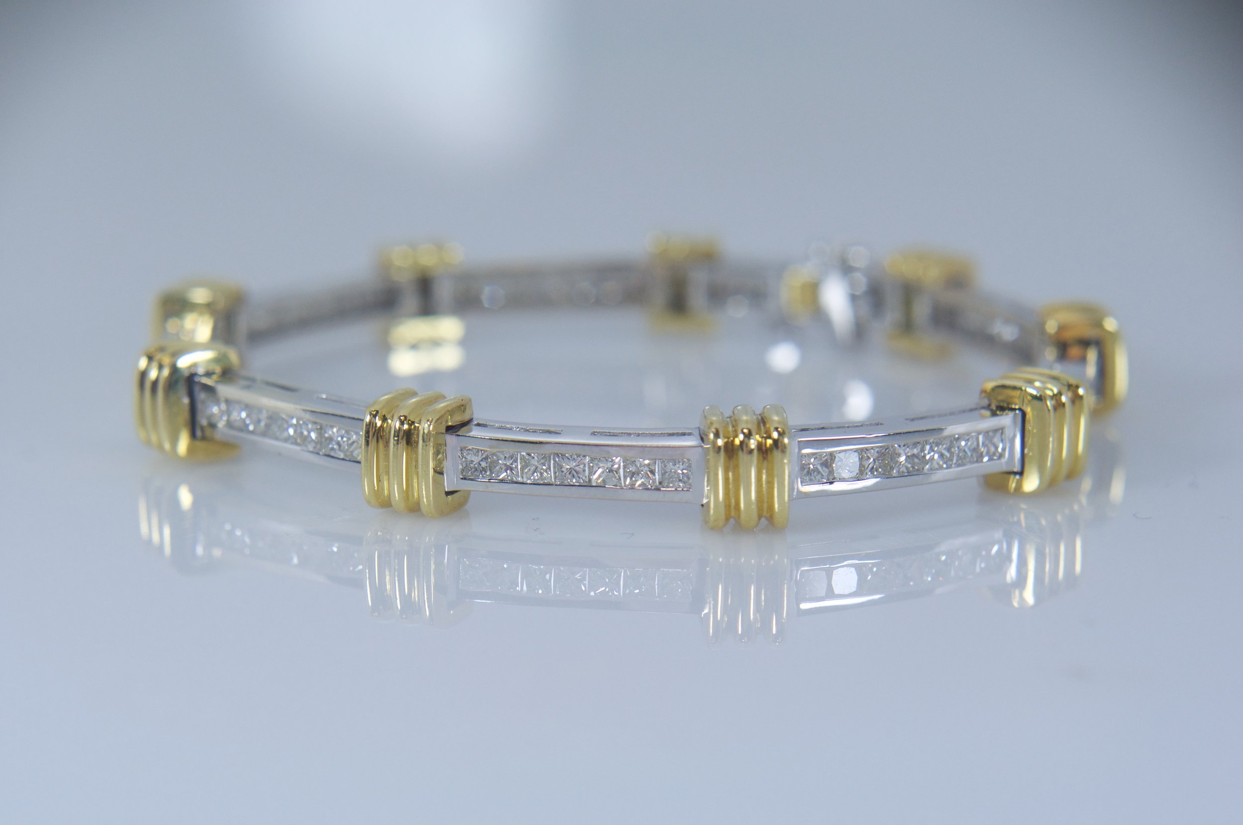 Two-tone diamond tennis bracelet