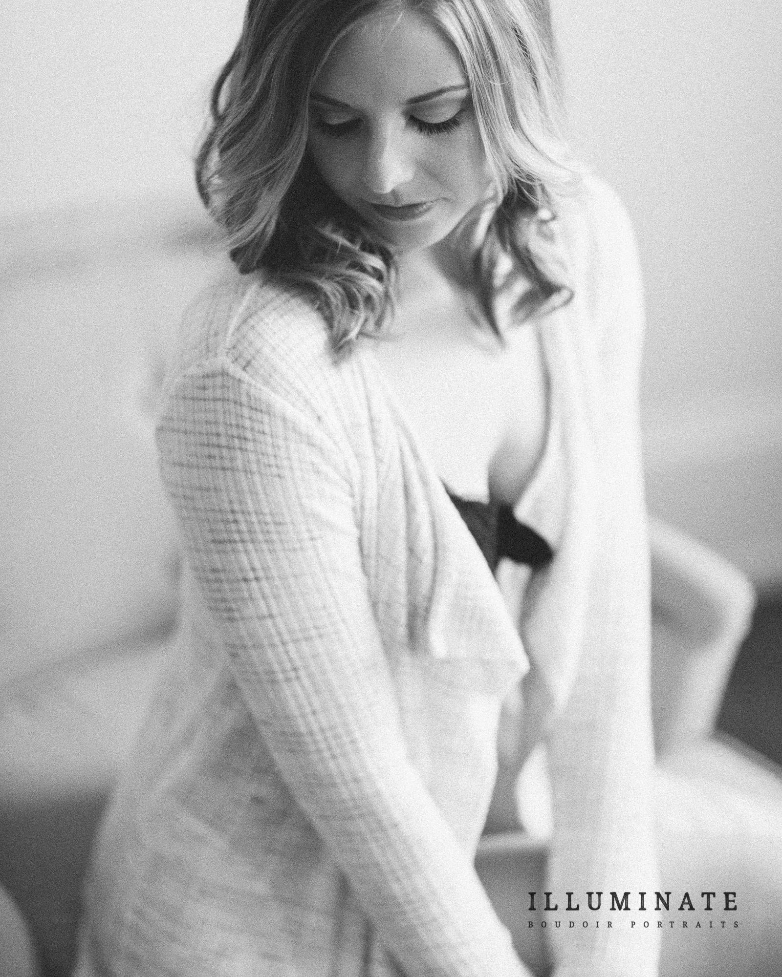 modern Minneapolis boudoir portraits-01.jpg