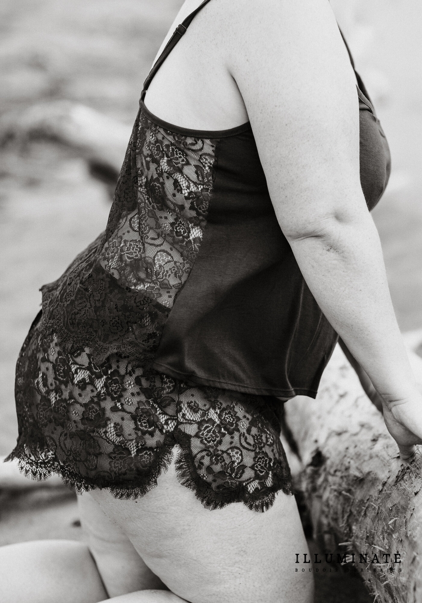 Minnesota Outdoor Boudoir Portaits lake superior-9.jpg