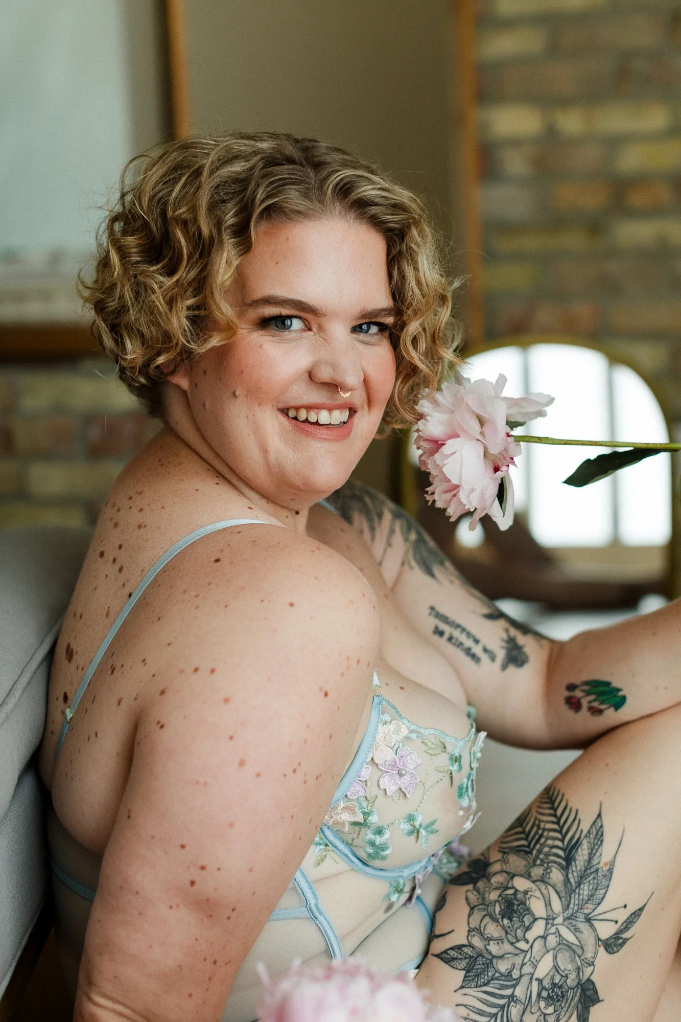 happy boudoir photography with flowers-07.jpg