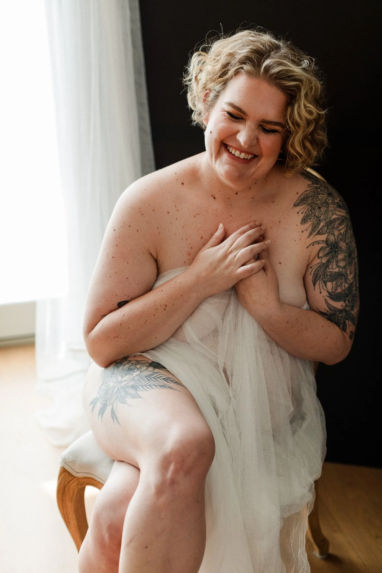 happy boudoir photography with flowers-24.jpg