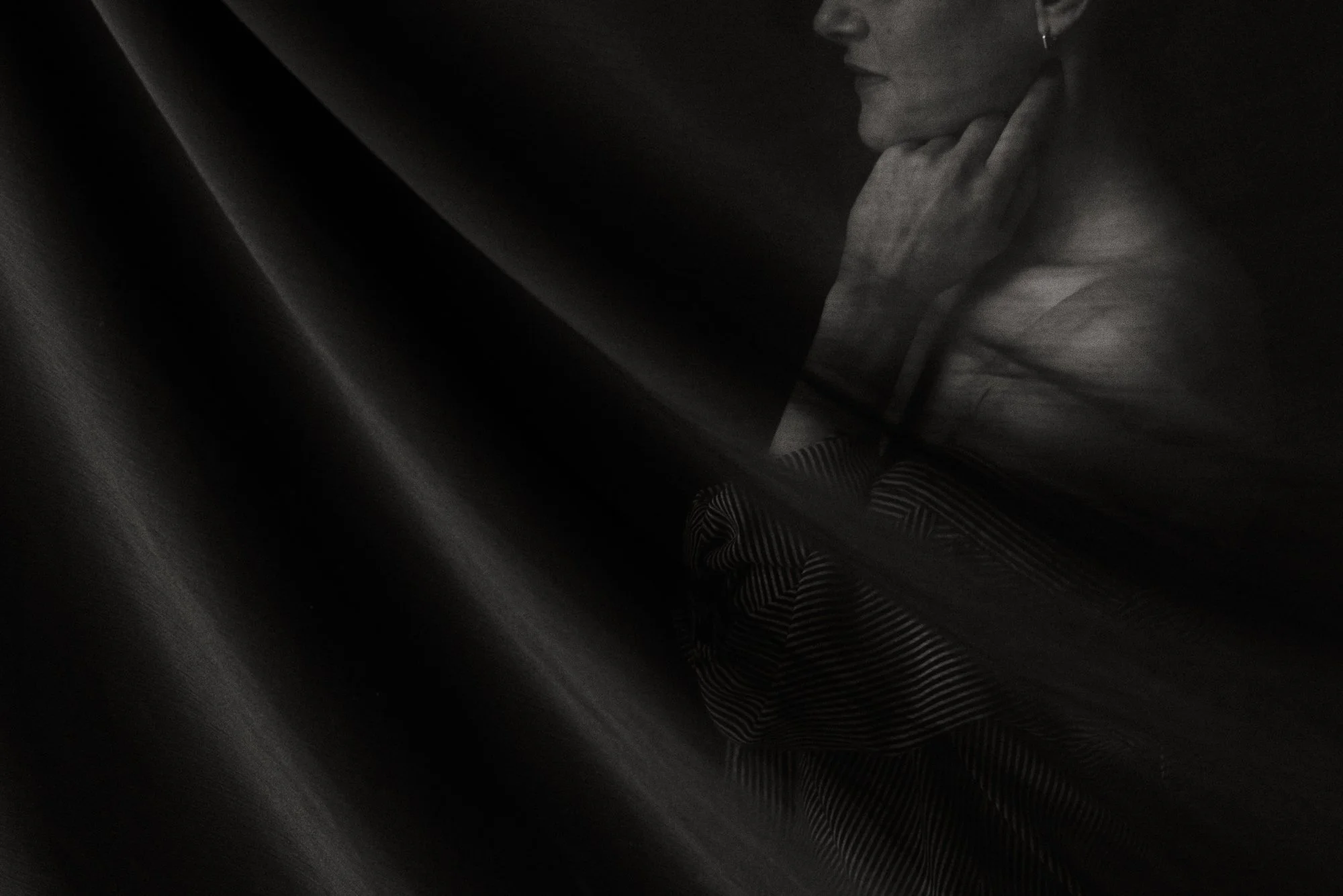 boudoir portraits for nonbinary folks-03.jpg