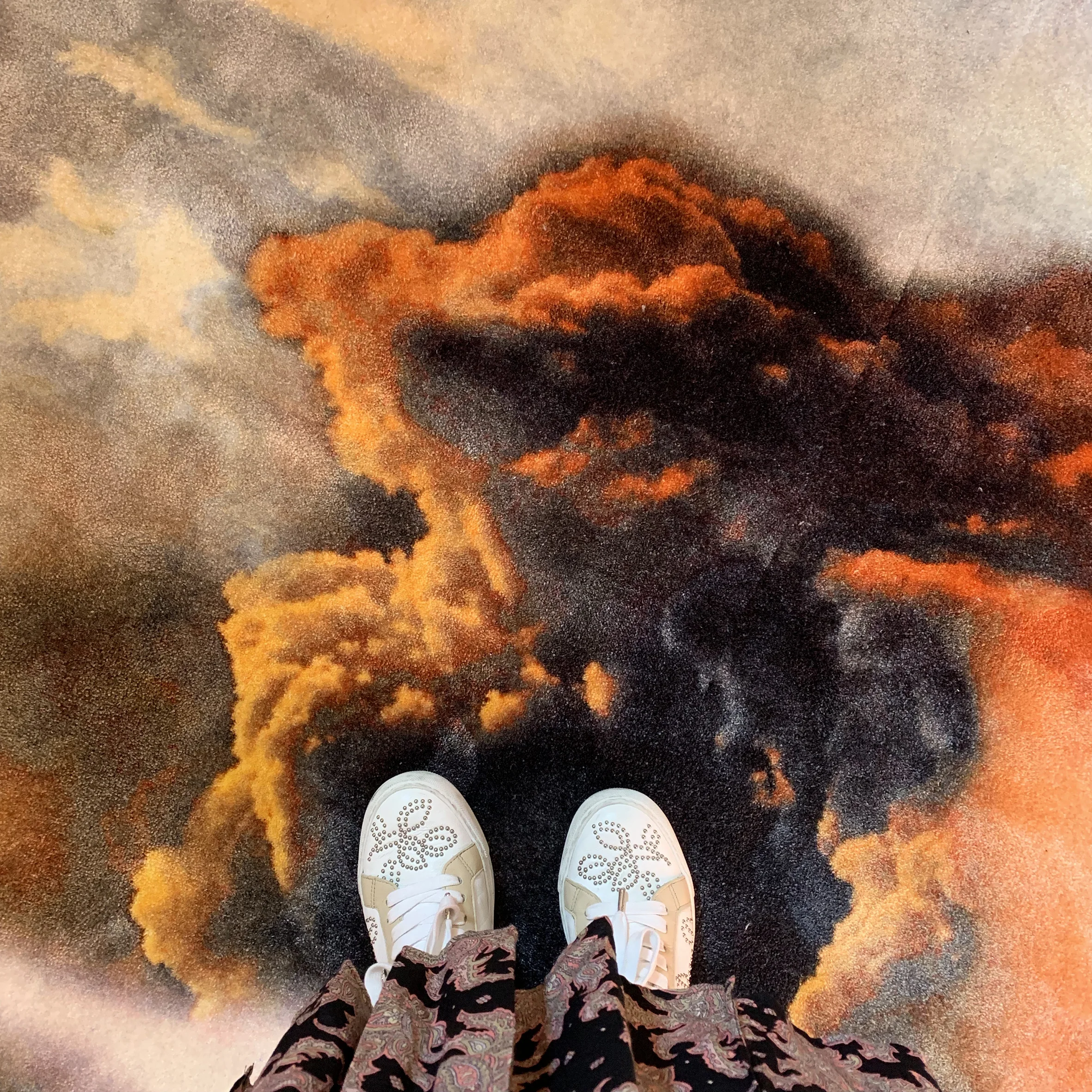 Moooi Walking on Clouds carpet.jpg