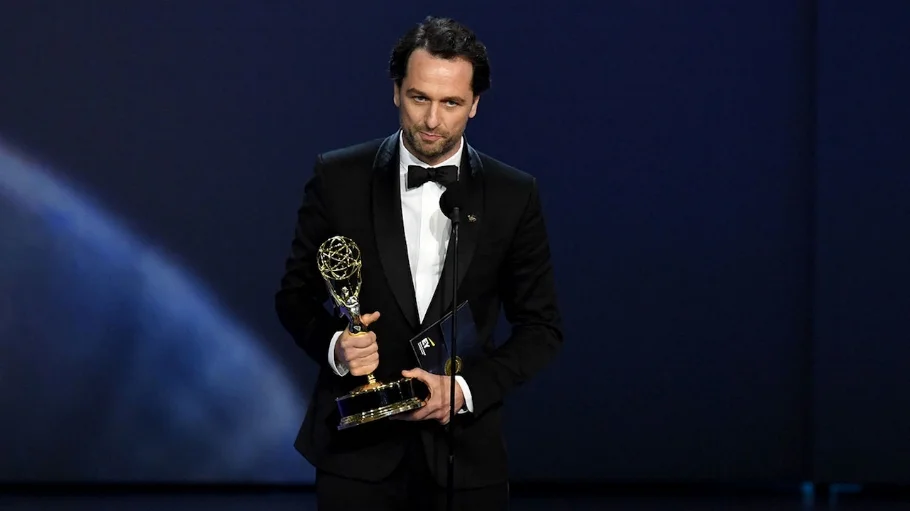 matthew_rhys_70th_emmy_win_getty_2018_h_0.jpg