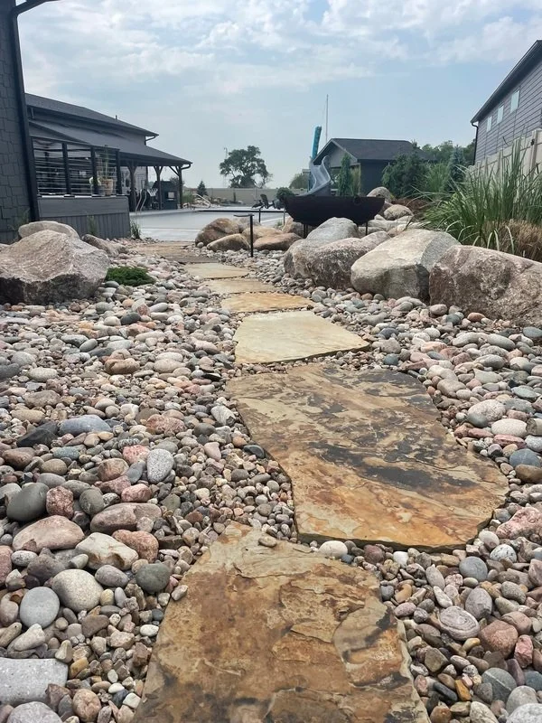 Flagstone Walkway 4.jpg