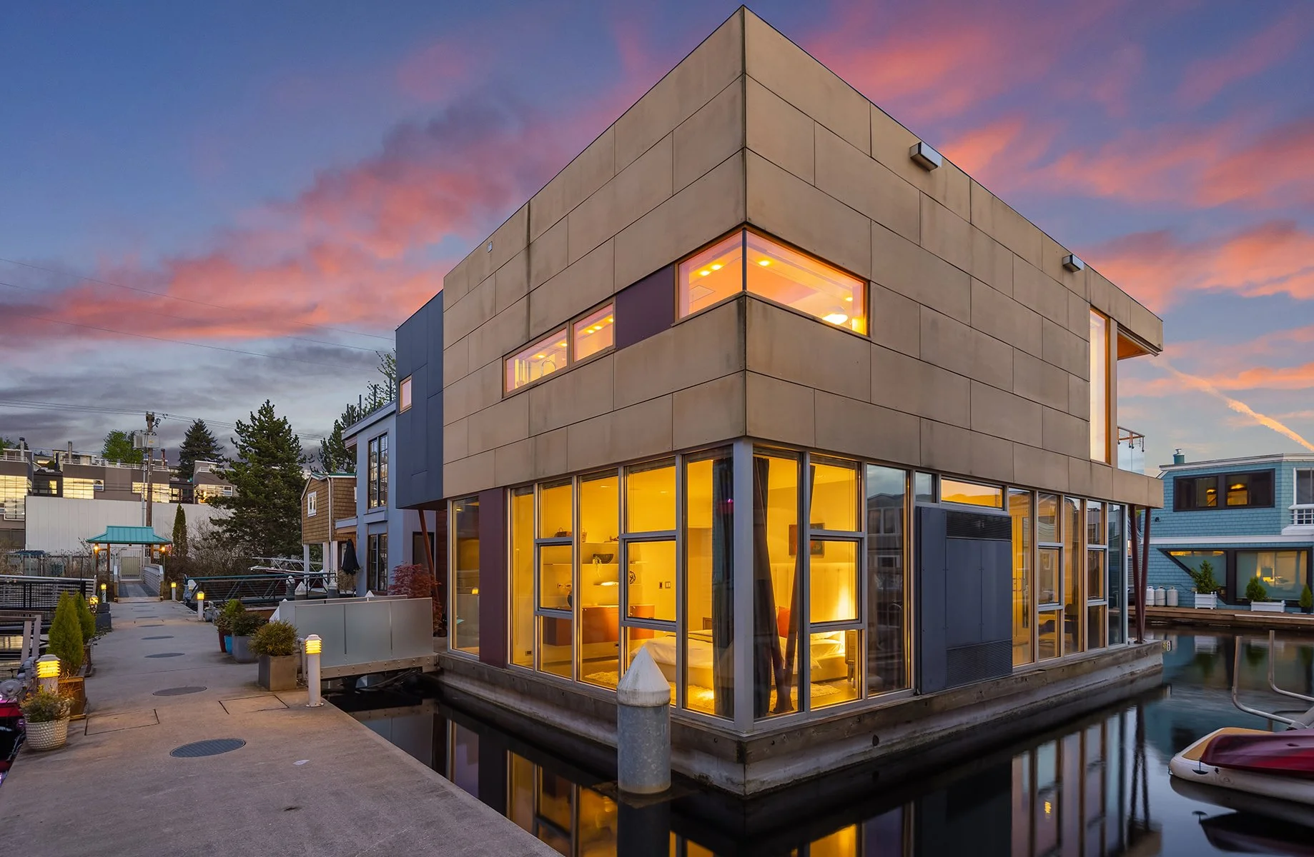 FAIRVIEW LANDING #6 - $4,850,000