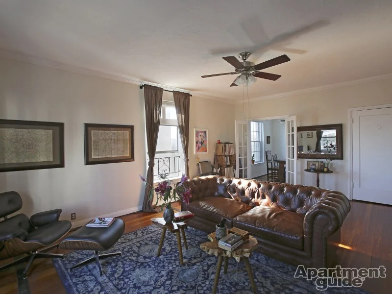 Fleur De Lis The Seligman Group