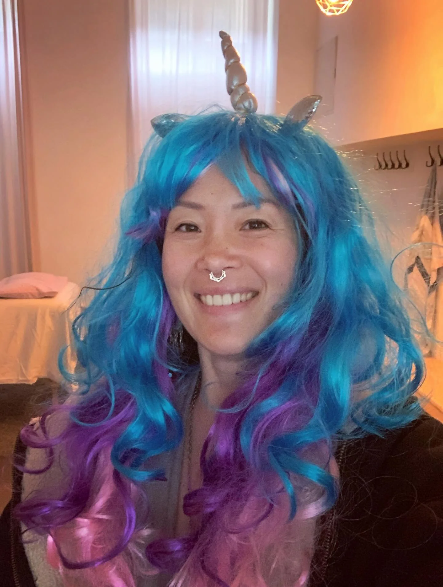 Happy 5th Birthday to the @visionaryschoolofreiki!! 🥳🎊🎈🎂🙌💓🌀🎉🎁 On 25th &amp; 26th July 2020, I taught my 1st-ever Visionary Reiki 1 Course to friends, strangers &amp; my 1st-ever Visionary Reiki student, @maharani.energyhealing 💓
⠀
Dunja 1st