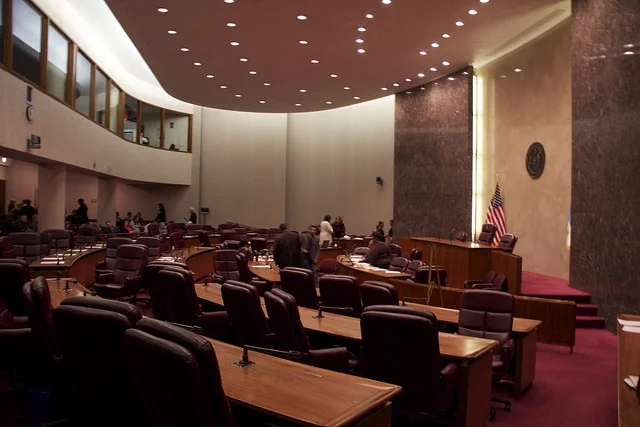 Archive photo of City Council chambers (Photo: juggernautco/Flickr)