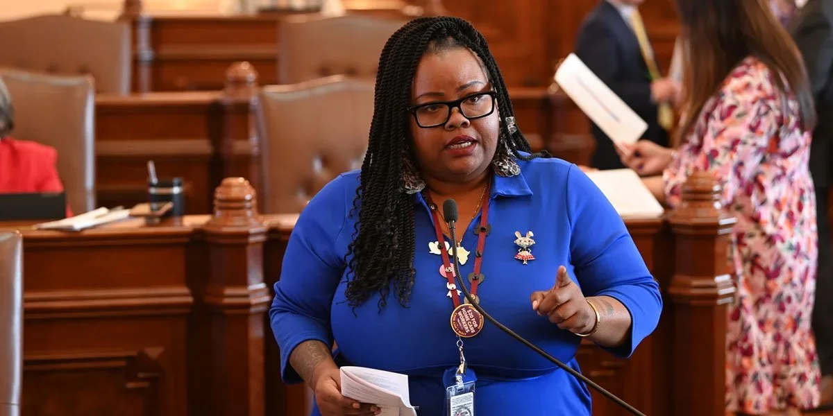 A West Side Senator Wants to Boost Support for Young People Aging Out of Foster Care