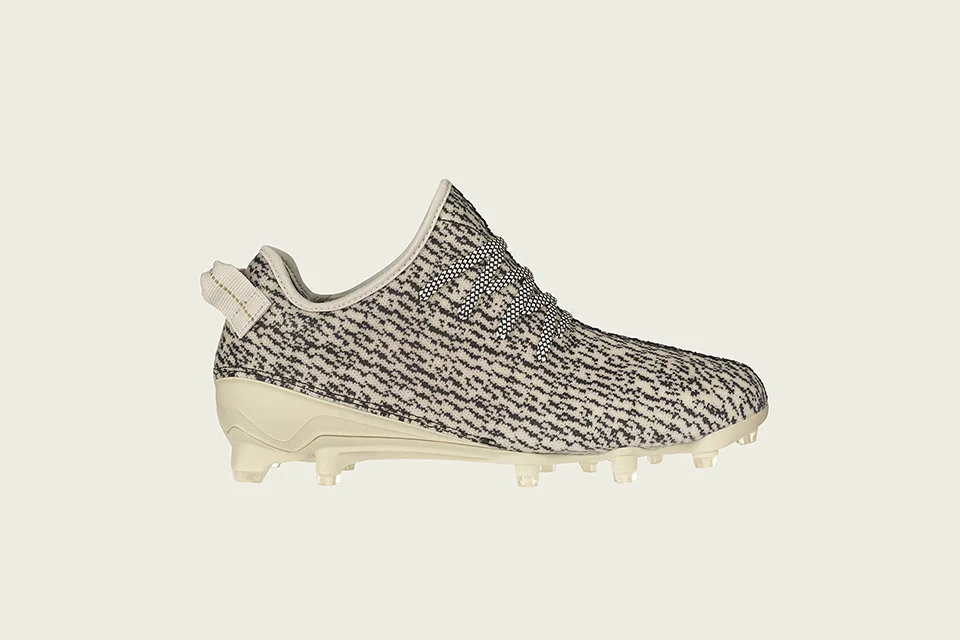 kanye-yeezy-cleats-nfl-02.jpg