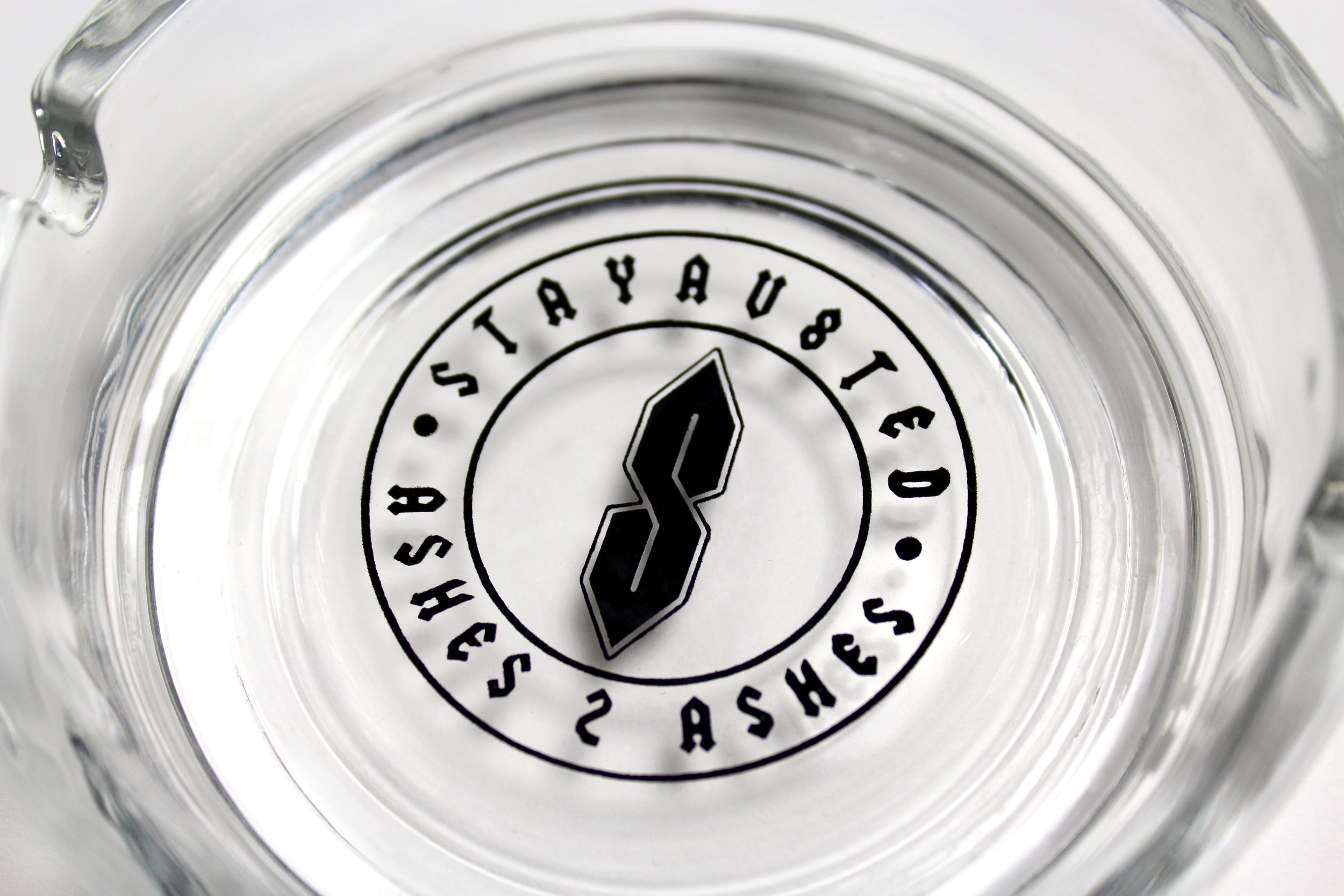 ASHTRAY_UPCLOSE.jpg