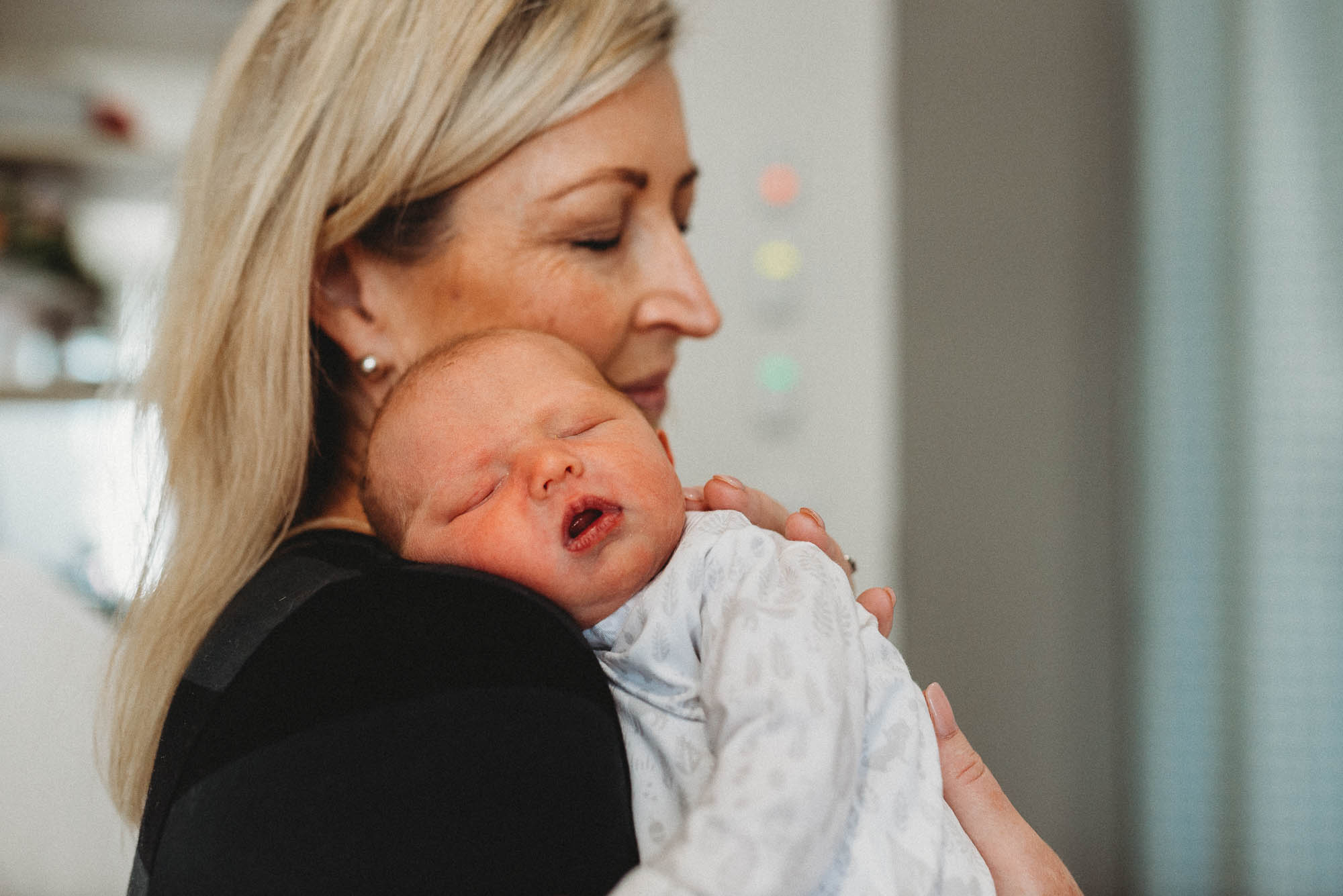 mum-and-baby-in-hospital-melbourne
