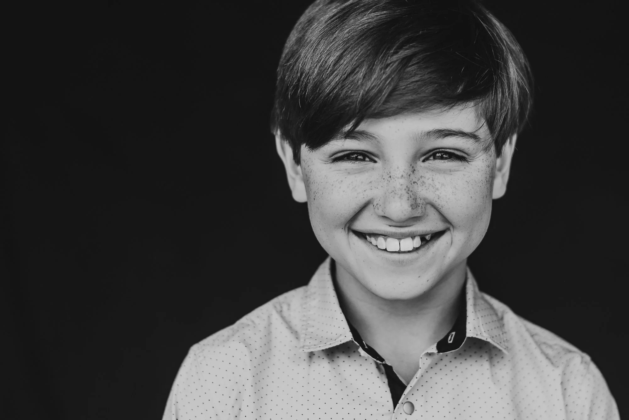 boy_child_fine_art_portrait_smiling_smile_black_and_white_mornington_peninsula_photographer-8.jpg