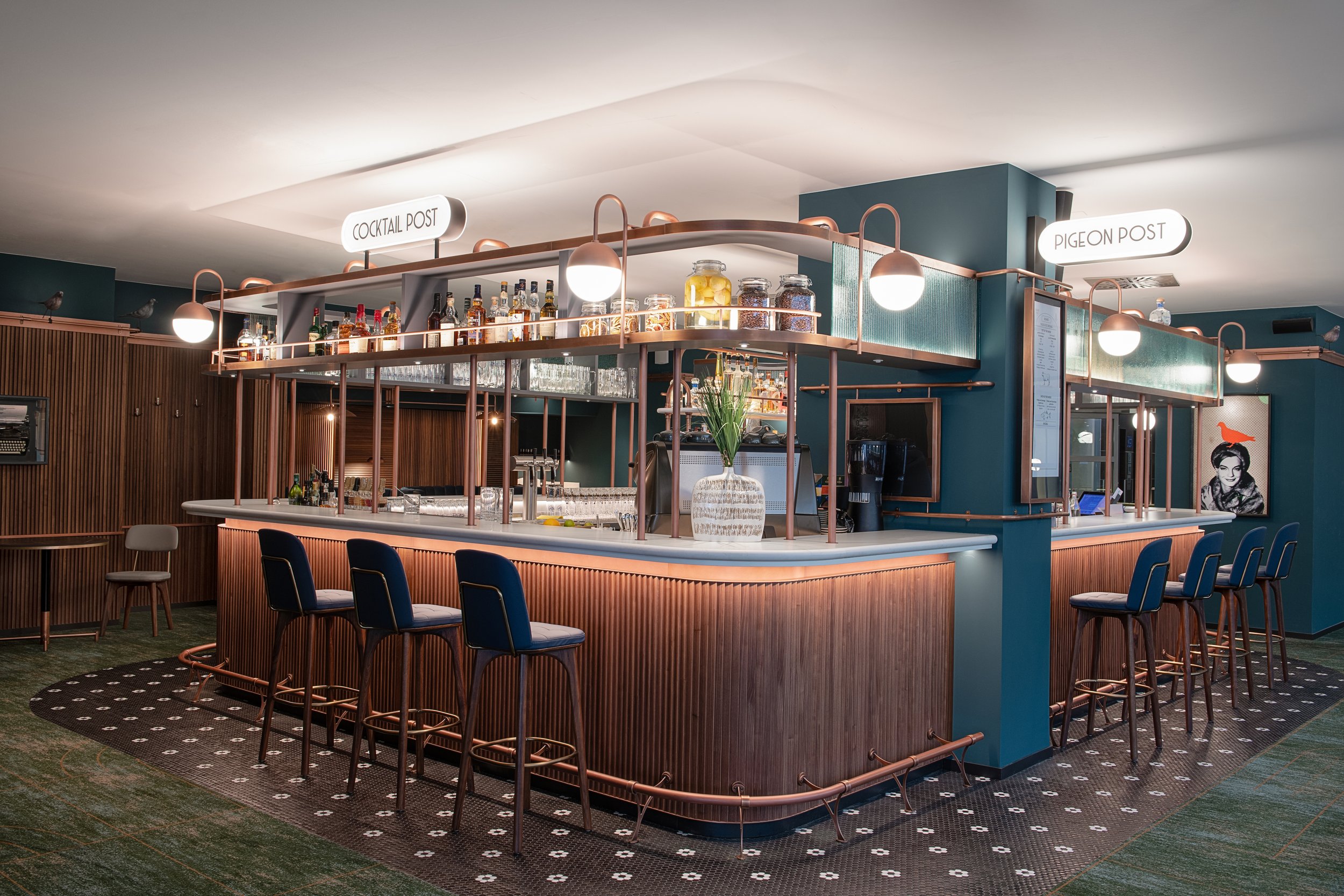 Pigeon Post Bar &amp; Eatery - Hilton Cologne