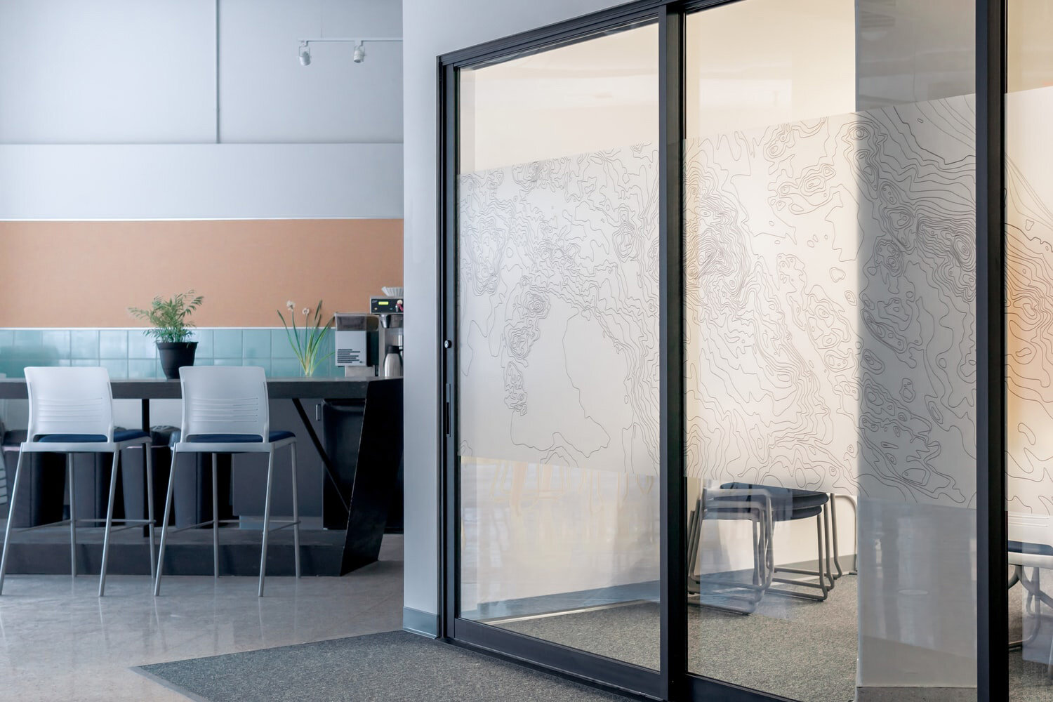 How to Explain Commercial Sliding Doors to Your Boss