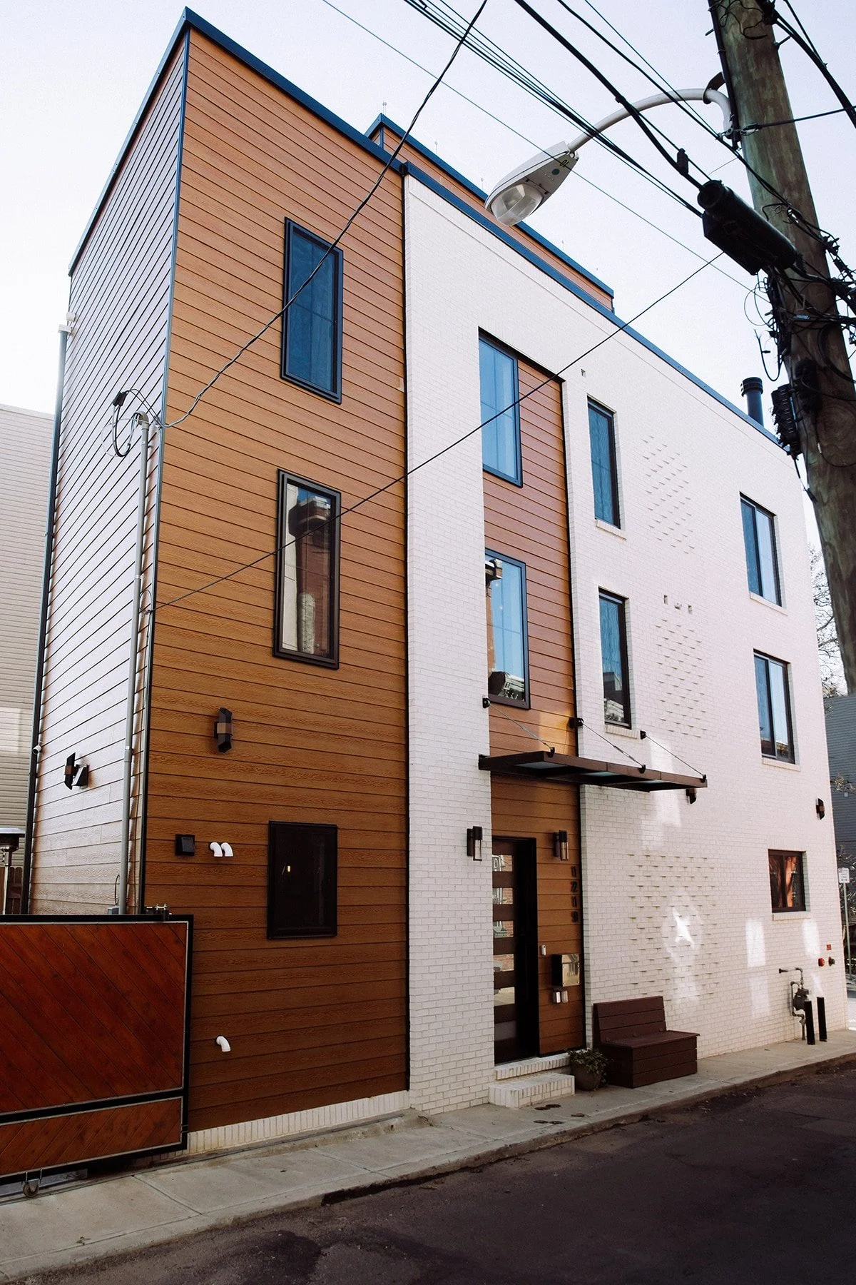 Aluminum Tilt and Turn and Fixed windows for new construction in