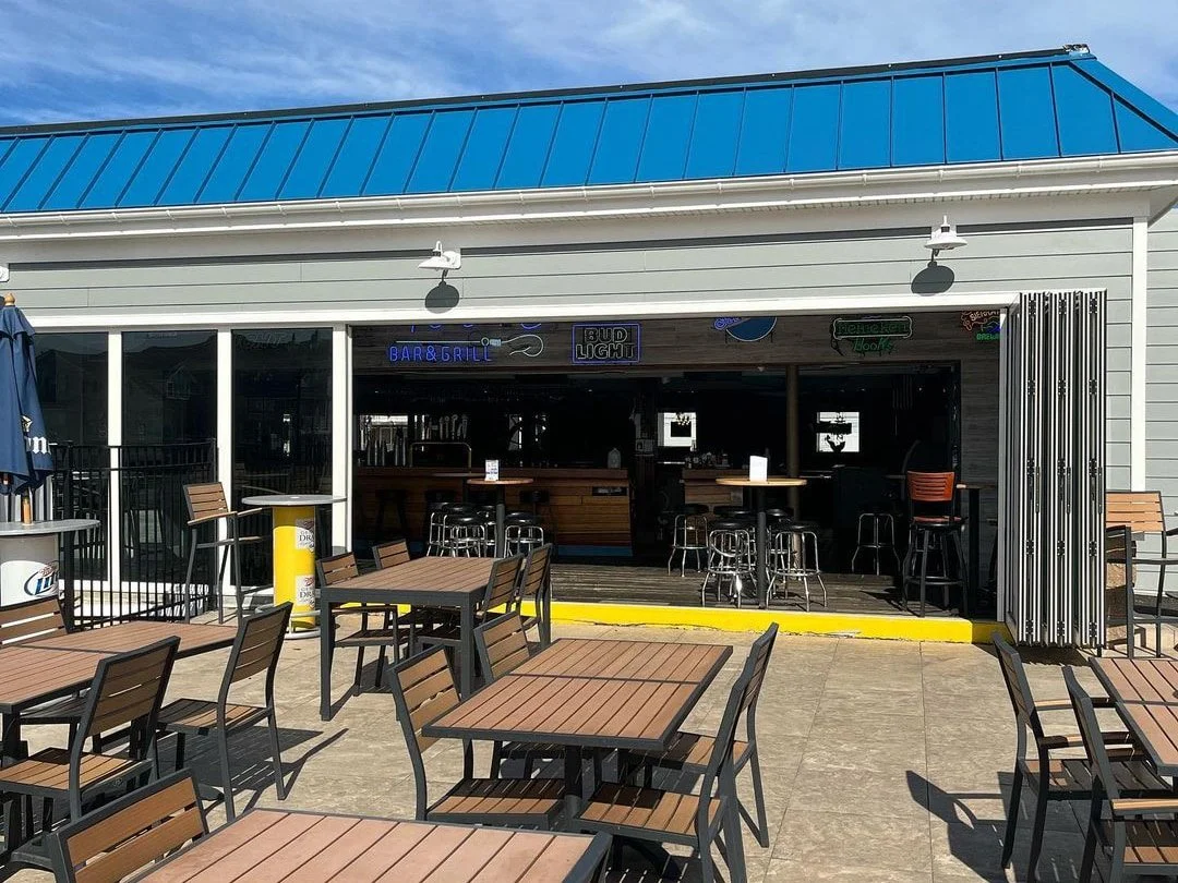 Hooks Bar & Grill in Seaside Heights, NJ BiFold Doors by Vetrina Windows