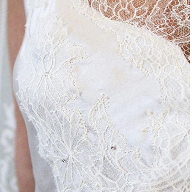 Our beautiful range for brides to be is called &lsquo;Arabella&rsquo; Meaning &lsquo;loveable&rsquo;. Each garment can be customised. Here @swarovski crystals have subtly been added to the appliqu&eacute; lace front of the floor length slip || ...
-
