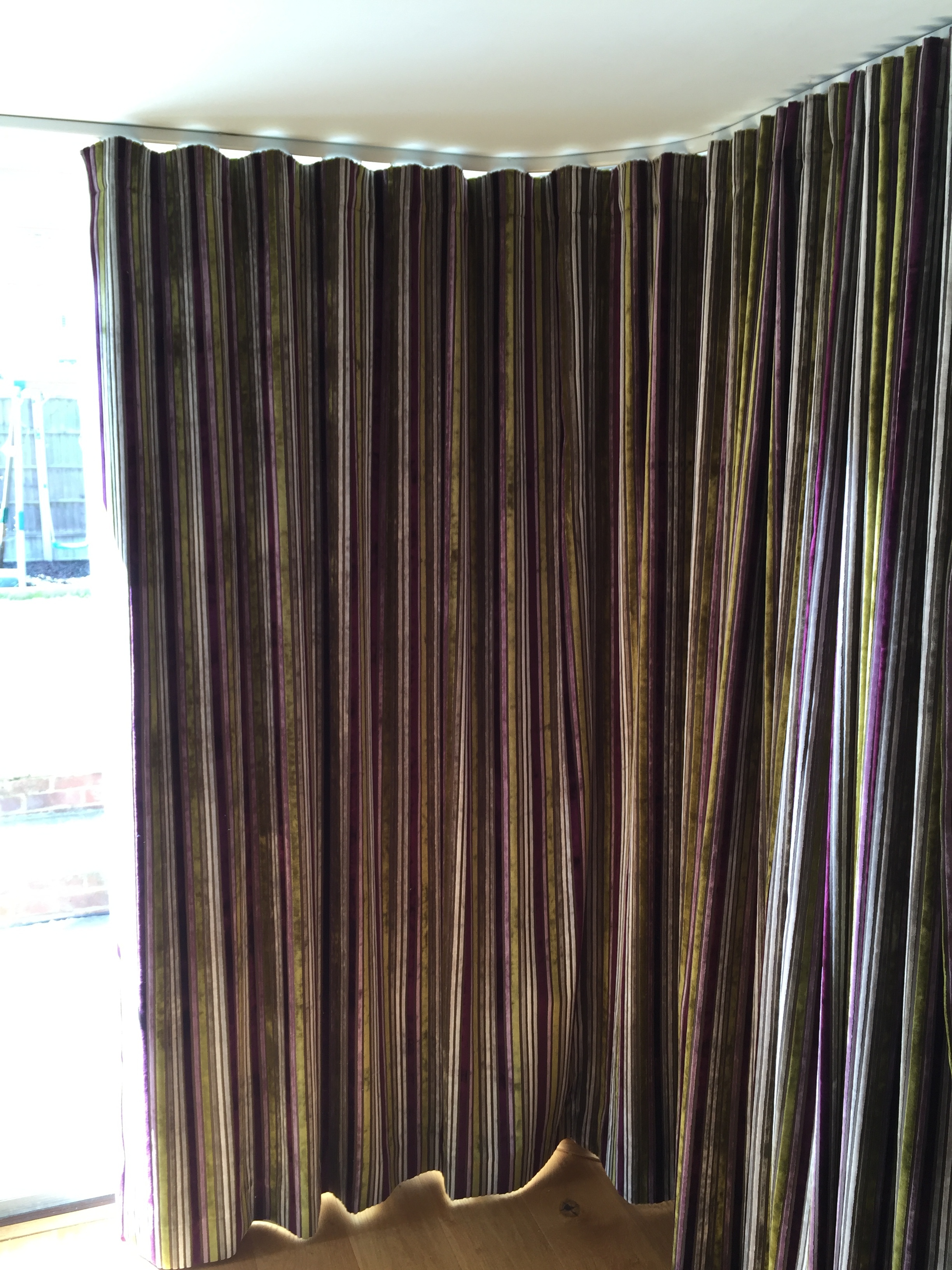 Wave Curtains 