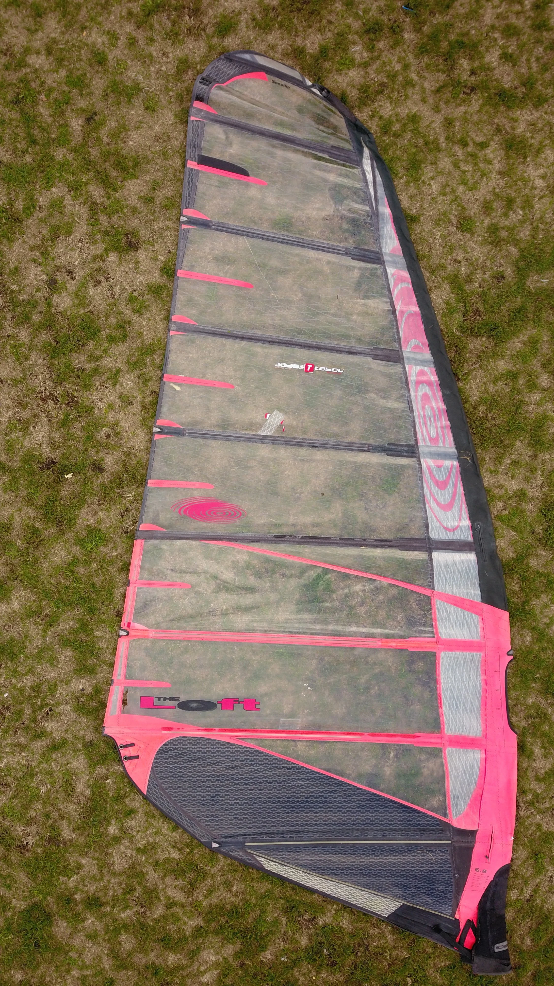 The Loft Blade 6.8 (piros).JPG