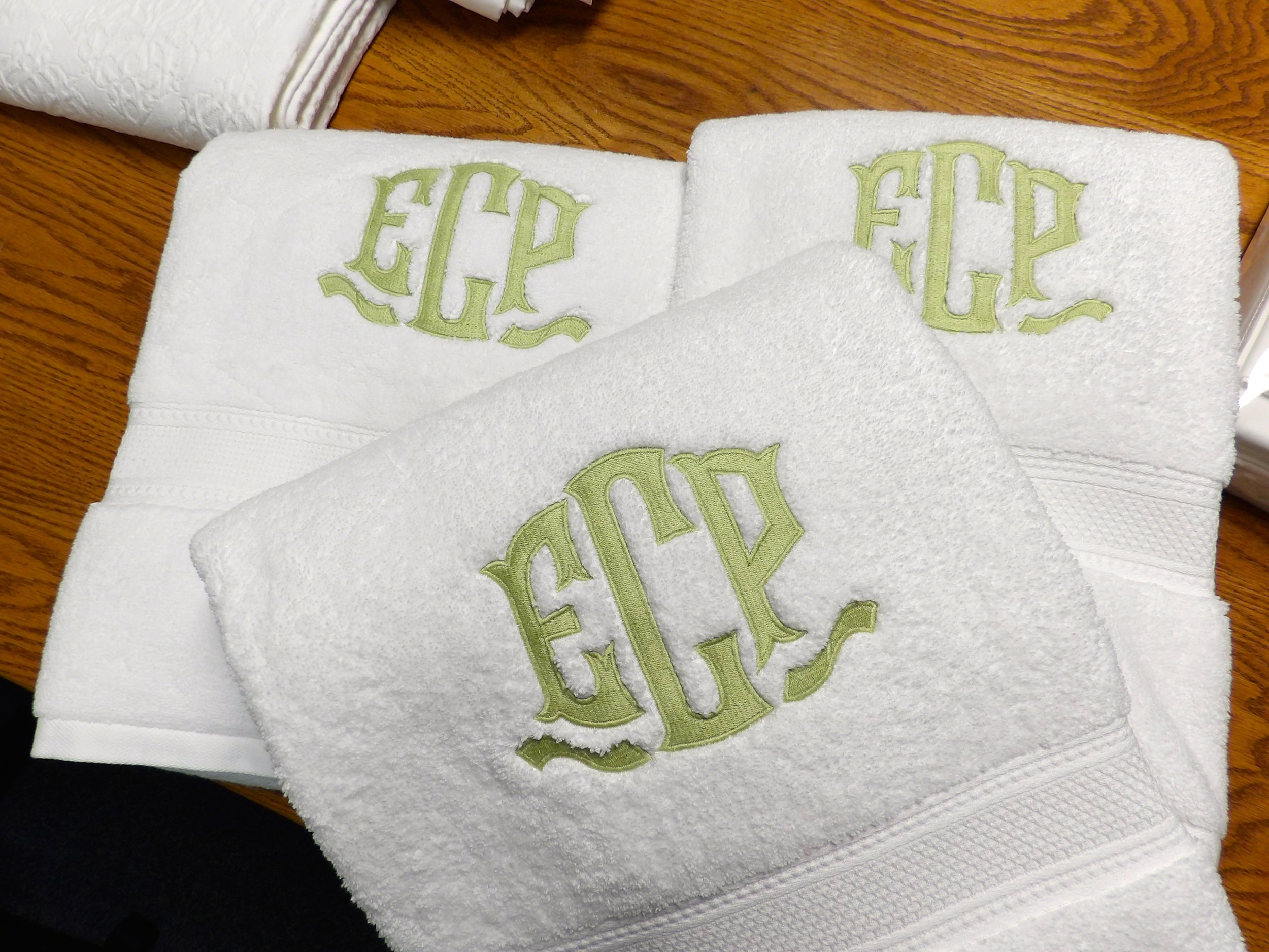 Personalized Bathroom Hand Towels -Cotton- Embroidered-Choose your Colors -  Bath Towel for Powder Room - Custom Design - Your Design