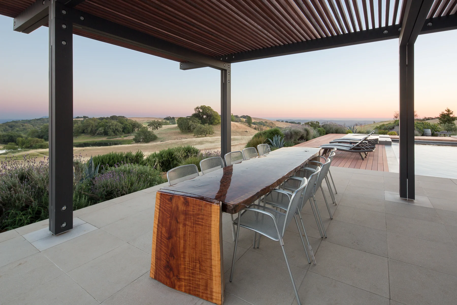 Pangea Patio Dining_1200x1800 web.jpg