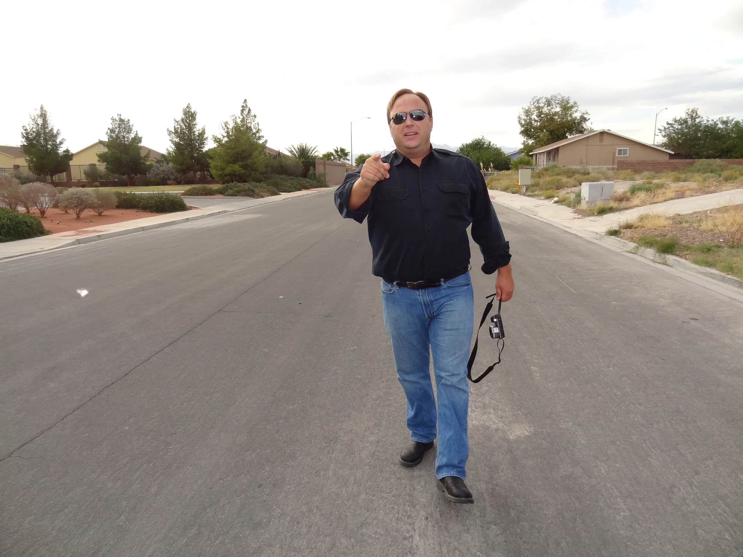 ALEX JONES BY BURT KEARNS