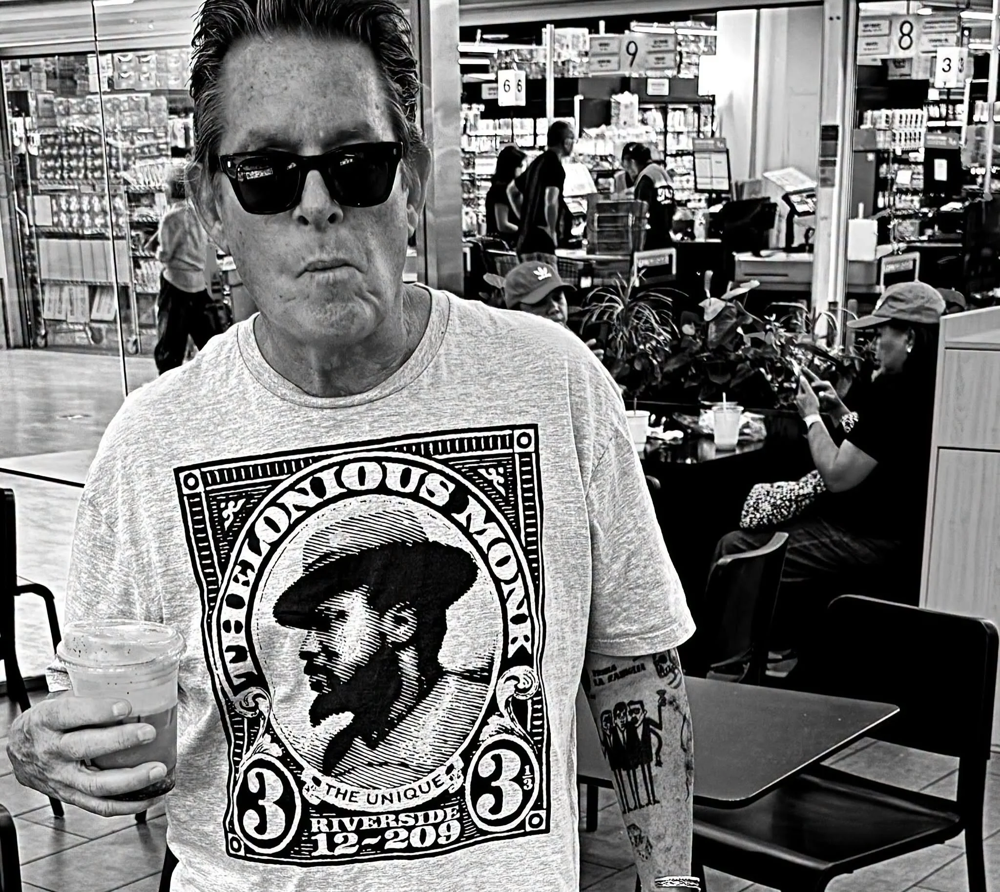 BURT KEARNS AUTHOR PHOTO, KOREATOWN LA  071626 BY SAM HOLLOWAY KEARNS