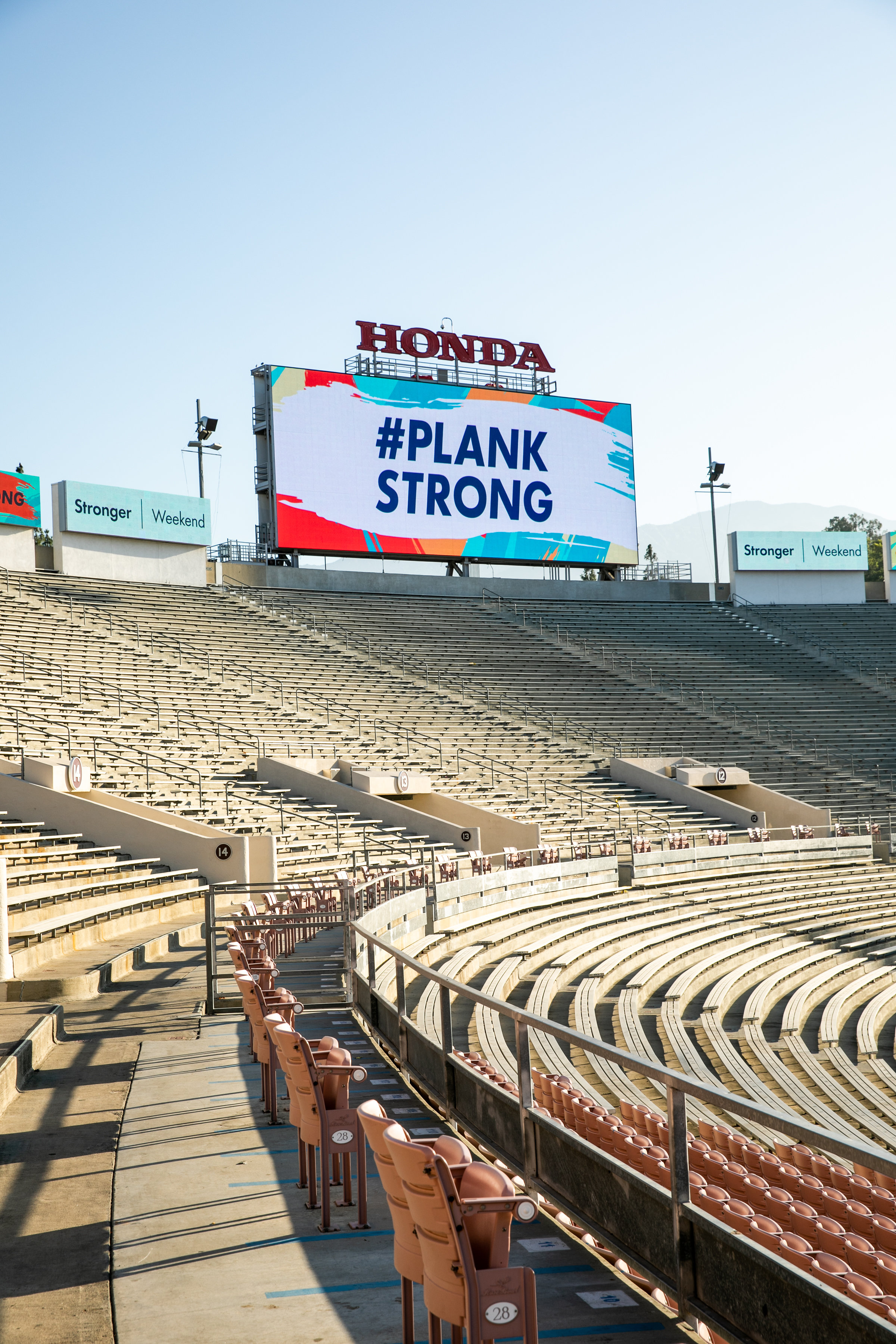 PLANKSTRONG_1715.jpg