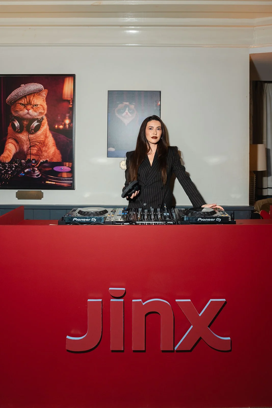 2026-0211_Middle-Grey-Studios_Sterling-Social_Jinx_Preview-034.JPG
