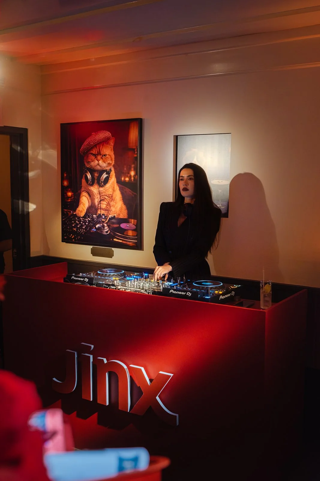 2026-0211-Middle-Grey-Studios_Sterling-Social_Jinx-136.jpg